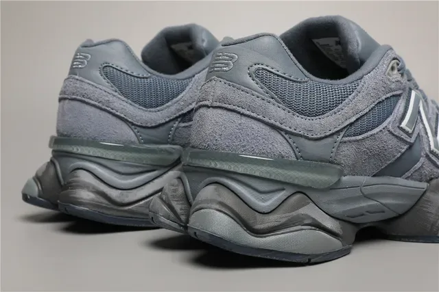 New Balance 9060 Monocromatique Gris Lifestyle Sneakers 2