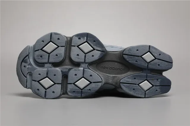New Balance 9060 Monocromatique Gris Lifestyle Sneakers 6