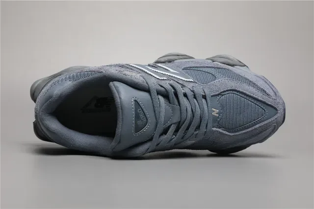New Balance 9060 Monocromatique Gris Lifestyle Sneakers 7