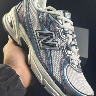 New Balance 9060 حذاء رياضي أبيض فضي قزحي نمط حياة