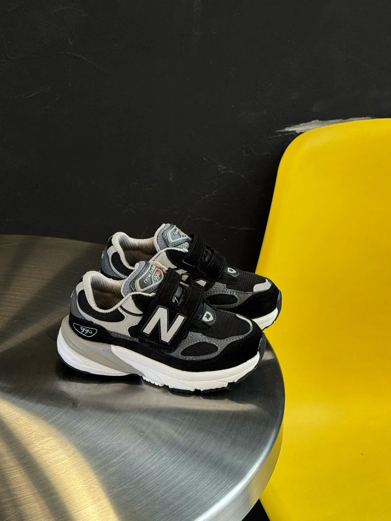 New Balance 990 رمادي أسود سيليويت كثيف حزام فيلكرو مزدوج أحذية أسلوب حياة 9