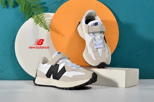 New Balance بيج أسود Retro Runner Velcro حزام أسلوب حياة 9