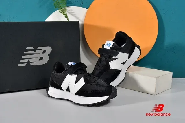New Balance بيج أسود Retro Runner Velcro حزام أسلوب حياة 13