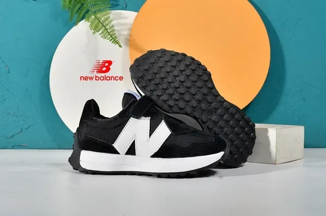 New Balance بيج أسود Retro Runner Velcro حزام أسلوب حياة 18
