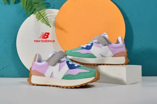 New Balance بيج أسود Retro Runner Velcro حزام أسلوب حياة 21