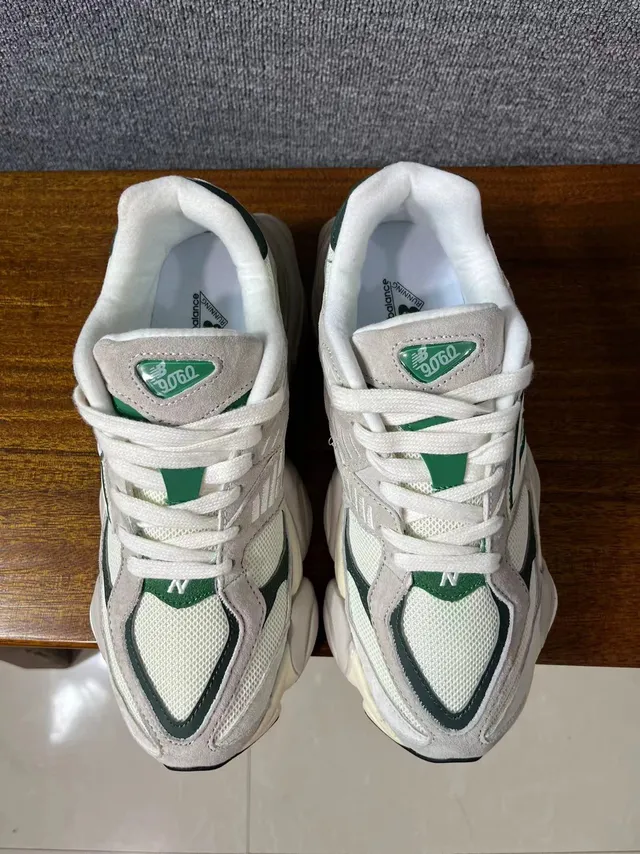 New Balance Bege Verde Solado em Camadas Malha e Camurça Sneakers Chunky 3
