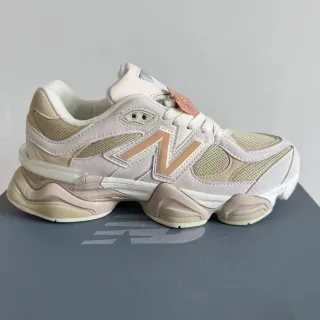 New Balance Beige Rosa Suela Esculpida Malla Y Panel De Ante Zapatillas Chunky