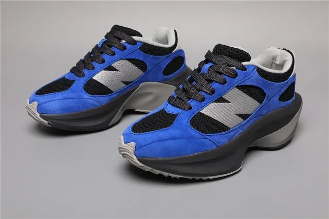 New Balance Tênis chunky azul preto bold de camurça e mesh oversized cinza 'N' logo 5