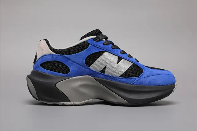 New Balance Tênis chunky azul preto bold de camurça e mesh oversized cinza 'N' logo 8
