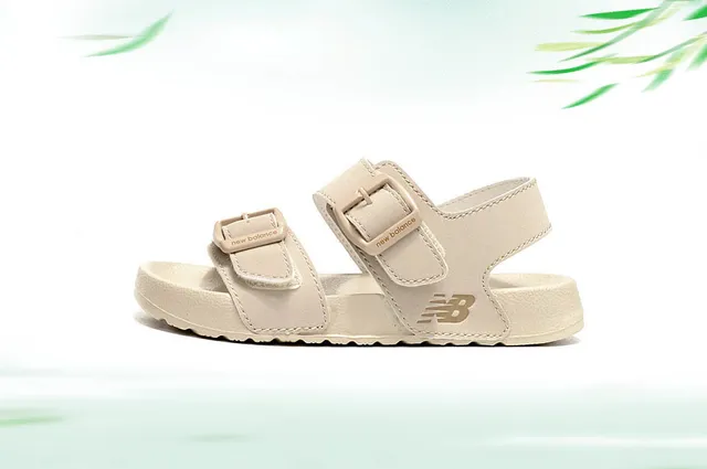 New Balance Sandales Décontractées à Deux Bretelles avec Boucle pour Enfants 19