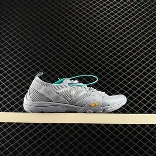 New Balance MT10 Chaussures de course minimalistes gris maille