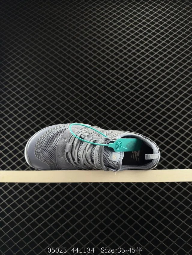 New Balance MT10 Chaussures de course minimalistes gris maille 4