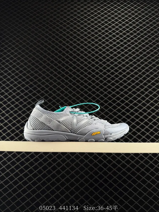 New Balance MT10 Chaussures de course minimalistes gris maille 6