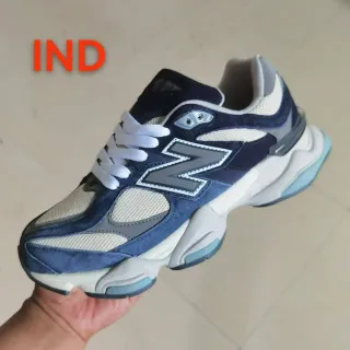 New Balance نيفي وايت ميد سول لايريد سويد و ميش أب بارت تشونكي سنيكرز