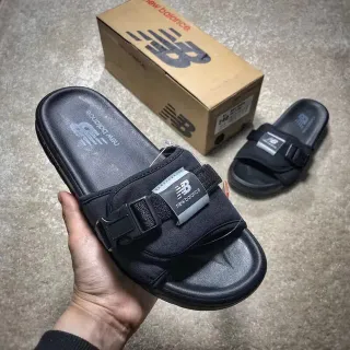 New Balance Slide أسود قاعدة مولدة حزام مشبك نعال منزلي