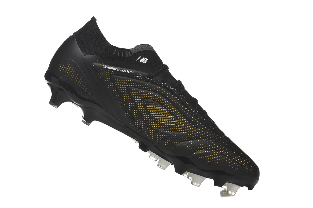 New Balance Tekela Noir et Or Basse Coupe Collet Ajusté Terrain Ferme Chaussures de Football 3