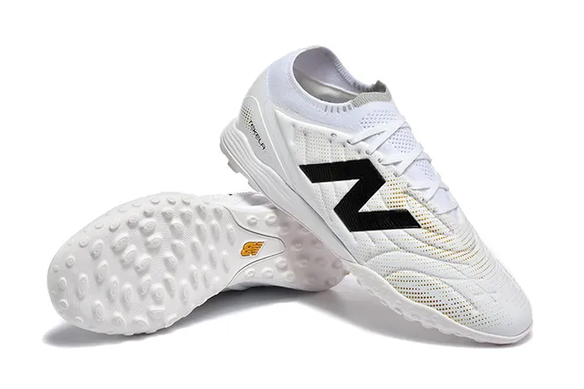 New Balance Tekela Azul Vermelho Baixo Corte Upper Sintético Colar Ajustável para Meia Gramado Artificial Sapatos de Futebol 18