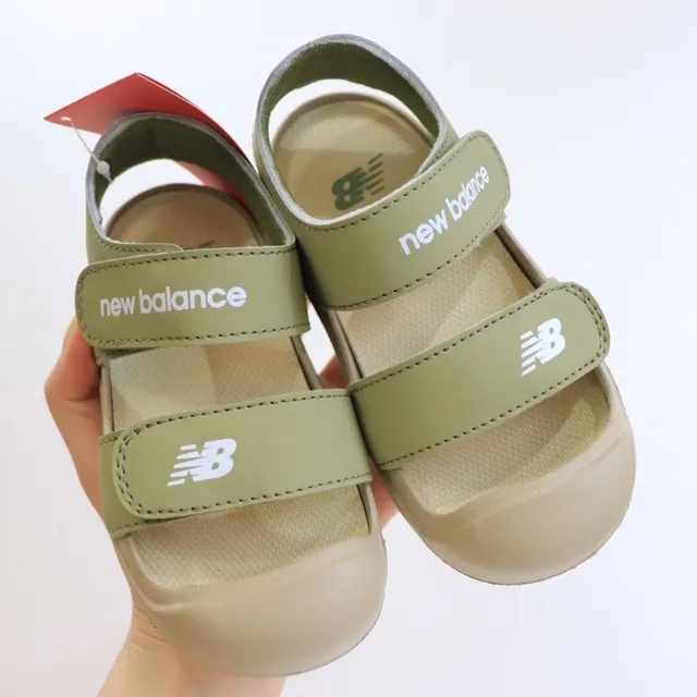 New Balance Sandales à deux sangles avec Velcro pour enfants casual 8