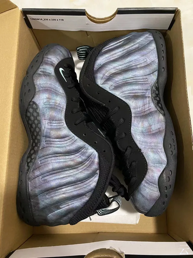 Nike Air Foamposite One Violet Iridescent Noir Chaussures de Basketball 6
