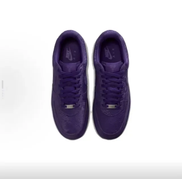 Sneakers lifestyle Nike Air Force 1 monocromatiques violettes à motif serpent embossé 4