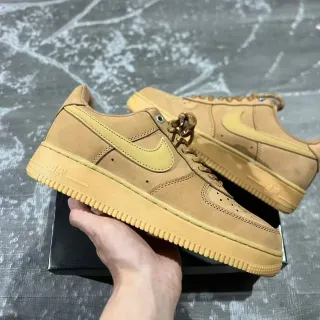 Nike Air Force 1 एकरঙা বাদামী সুয়েড জীবনধারা স্নিকার্স