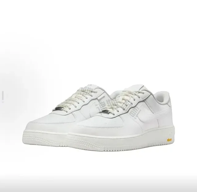 Nike Air Force 1 White Lifestyle Sneakers 4