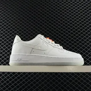 Nike Air Force 1 सफेद लाइफस्टाइल स्नीकर