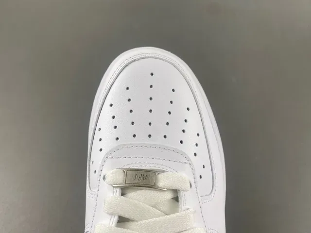 Nike Air Force 1 White Lifestyle Sneakers 5