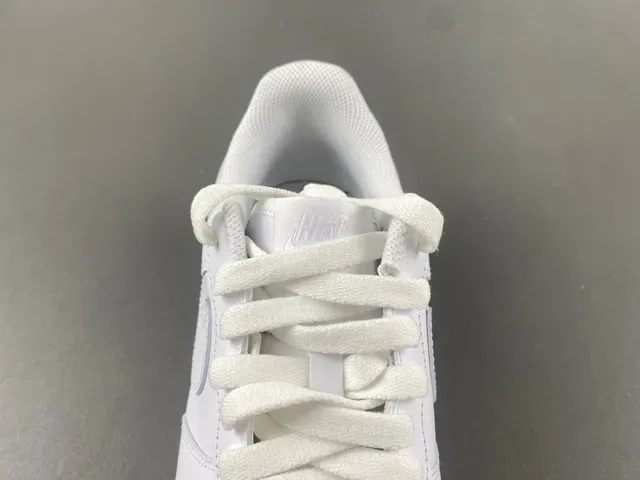 Nike Air Force 1 White Lifestyle Sneakers 6