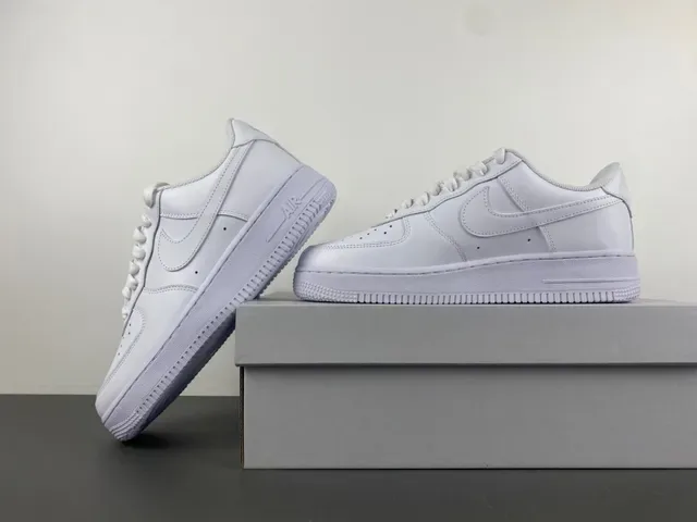 Nike Air Force 1 White Lifestyle Sneakers 13