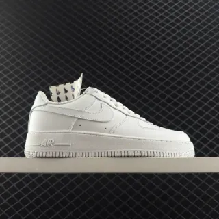 Nike Air Force 1 सफेद जीवनशैली स्नीकर
