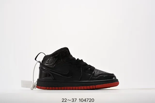 Nike Air Jordan 1 Black Royal Blue White tênis de basquete 13