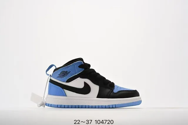 Nike Air Jordan 1 Black Royal Blue White tênis de basquete 17