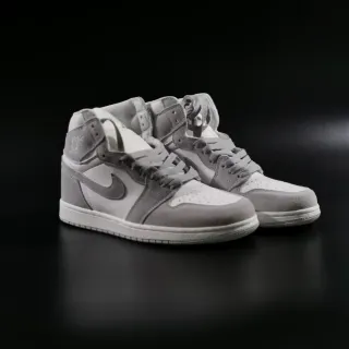 Nike Air Jordan 1 Zapatillas de Baloncesto de Ante Gris Alta