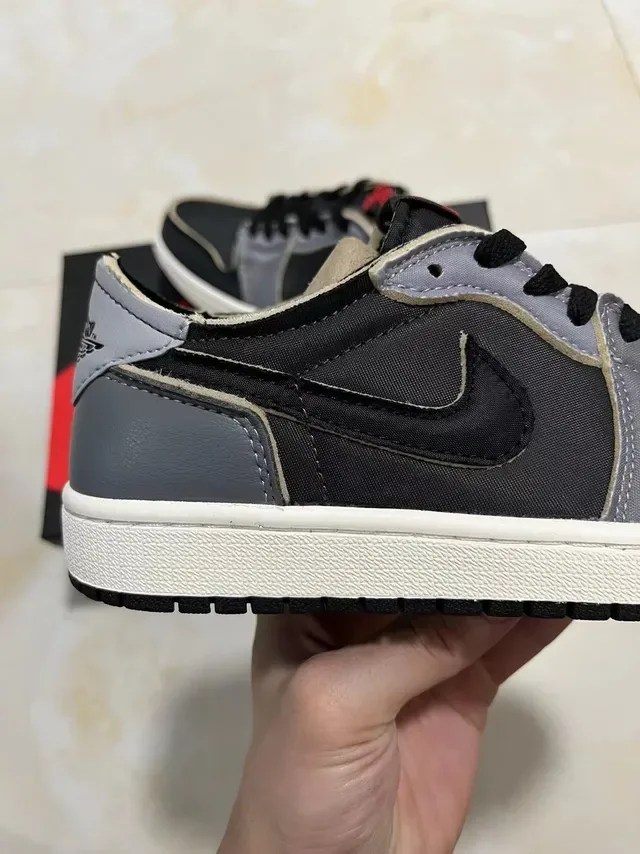 Nike Air Jordan 1 Low Black Gray White حذاء أسلوب حياة 6