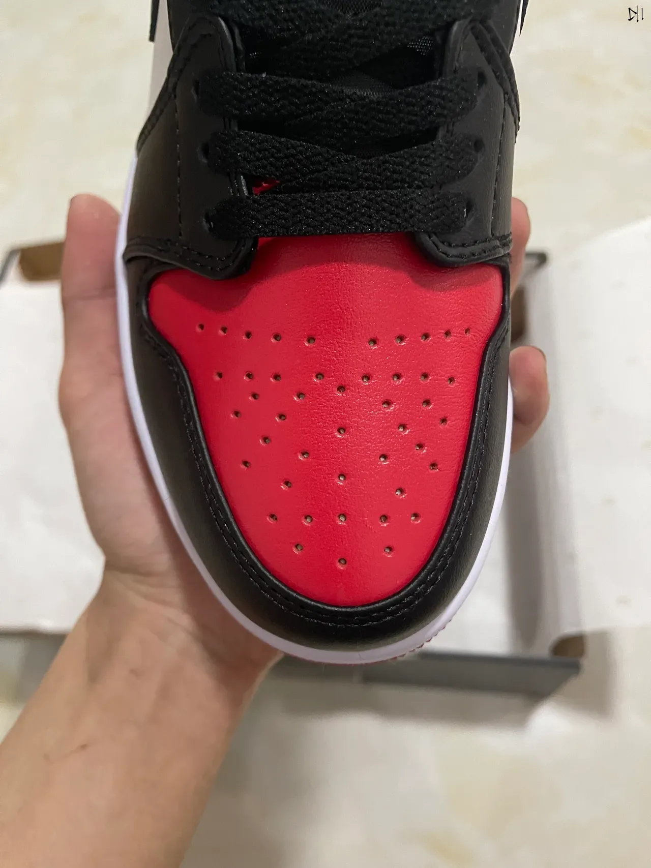 Nike Air Jordan 1 Low Noir Blanc Rouge chaussures lifestyle 3