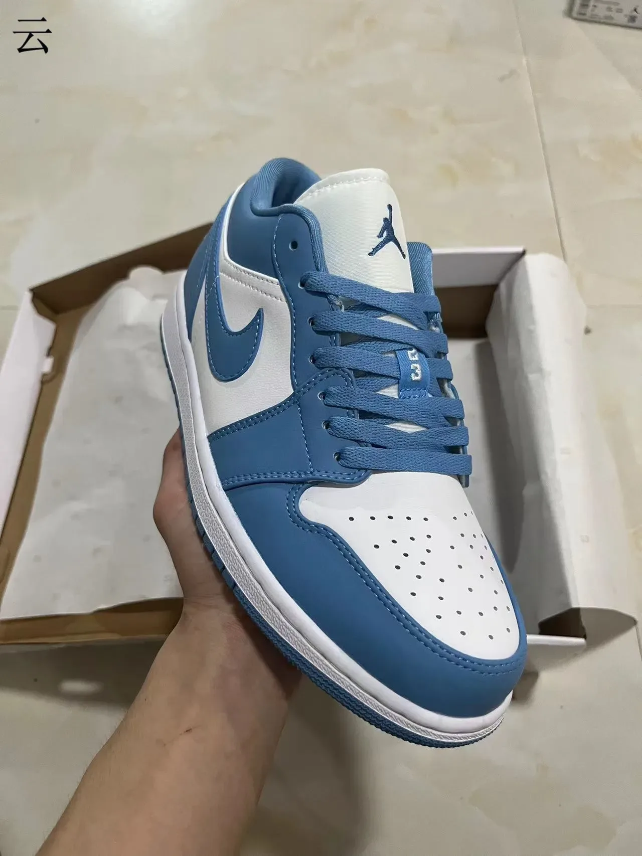 Nike Air Jordan 1 Low University Blue White tênis lifestyle 2