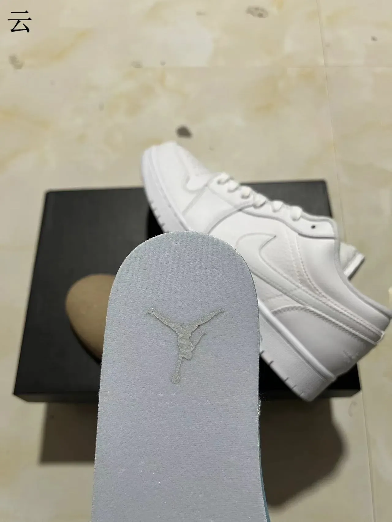 Nike Air Jordan 1 Low White chaussures mode de vie 10