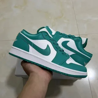 Nike Air Jordan 1 Teal and White Lifestyle Sneakers