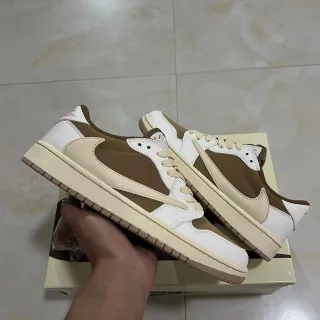 Nike Air Jordan 1 White Brown Low-Top Color-Blocked Lifestyle Sneakers