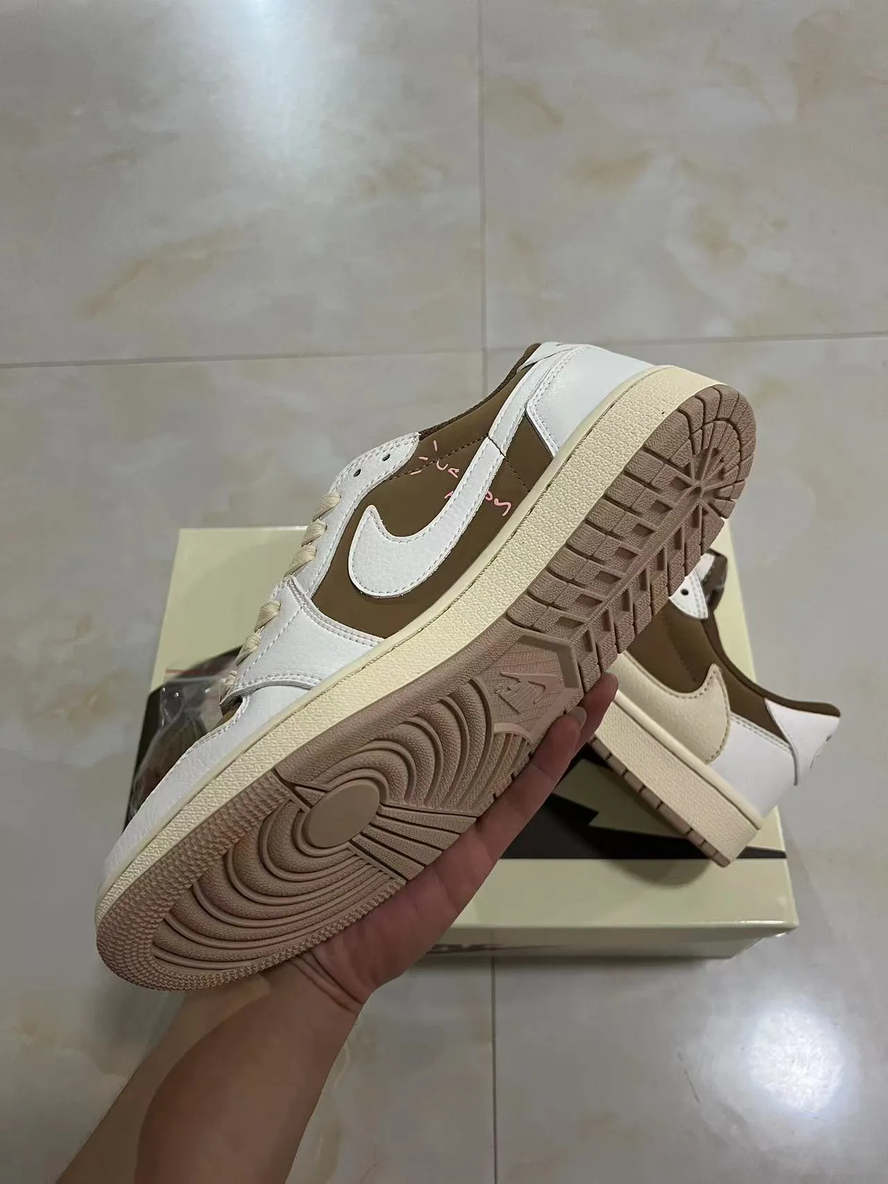 Nike Air Jordan 1 White Brown Low-Top Color-Blocked Lifestyle Sneakers 6