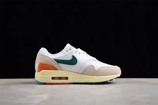 Nike Air Max 1 Multicolor Patchwork Lifestyle Sneakers 11