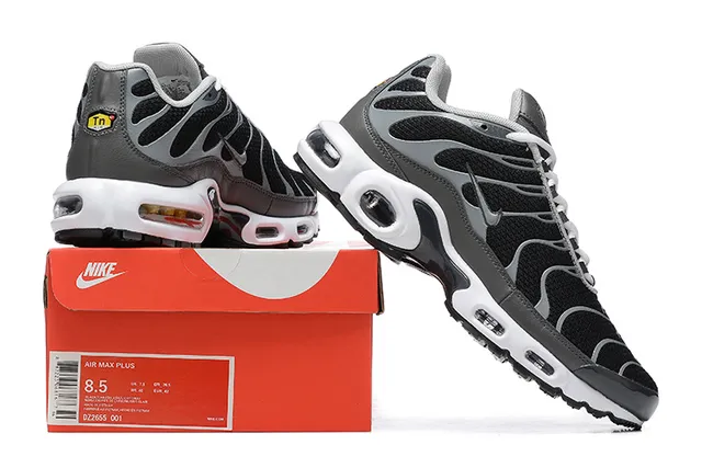 Nike Air Max Plus Black Gray White Lifestyle Sneakers 6