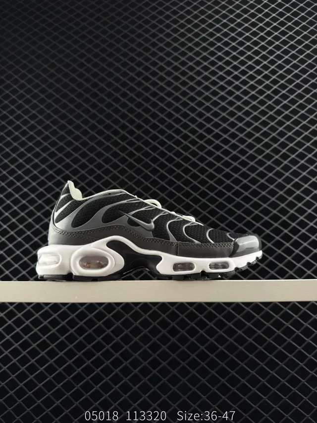 Nike Air Max Plus Black Silver Green Lifestyle Sneakers 4