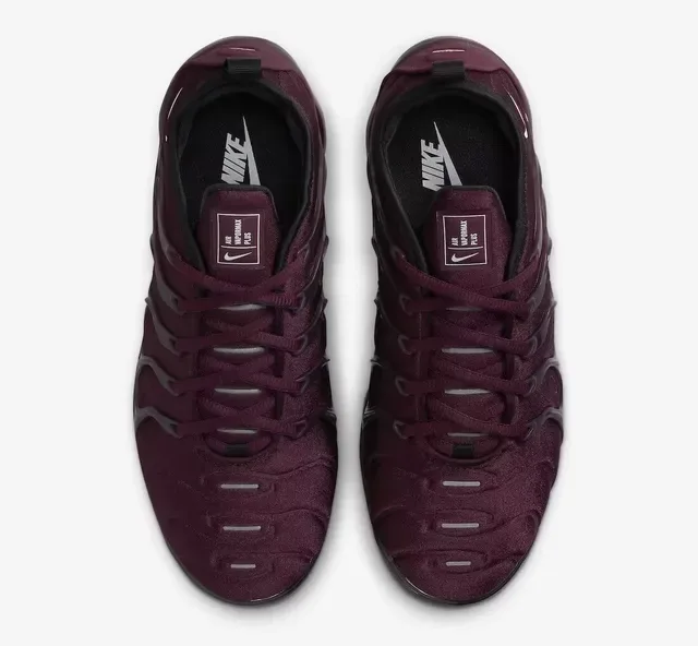 Nike Air Max Plus Bordeaux Noir Lifestyle Sneakers 6