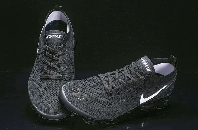 Nike Air VaporMax أحذية رياضية أسود وأبيض للأسلوب 12