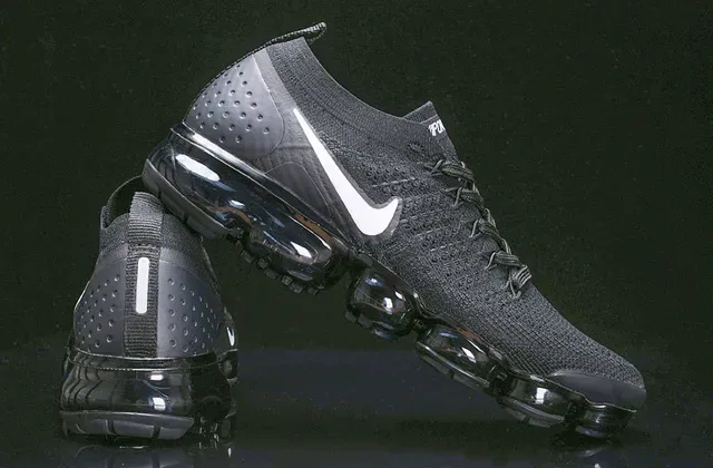 Nike Air VaporMax أحذية رياضية أسود وأبيض للأسلوب 14