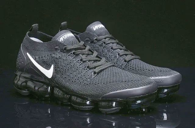 Nike Air VaporMax أحذية رياضية أسود وأبيض للأسلوب 17