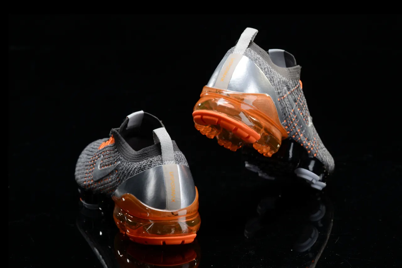 Nike Air VaporMax Gris Noir Orange Chaussures de running 9