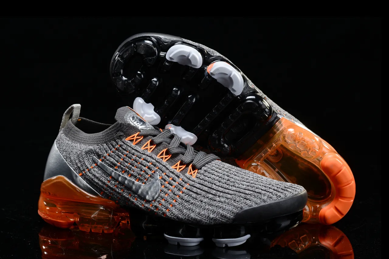 Nike Air VaporMax Gris Noir Orange Chaussures de running 13